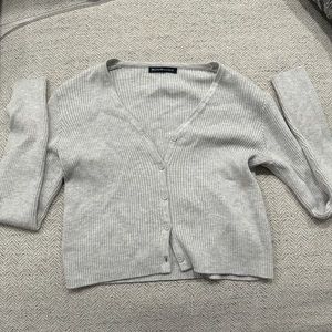 Brandy Melville sweater